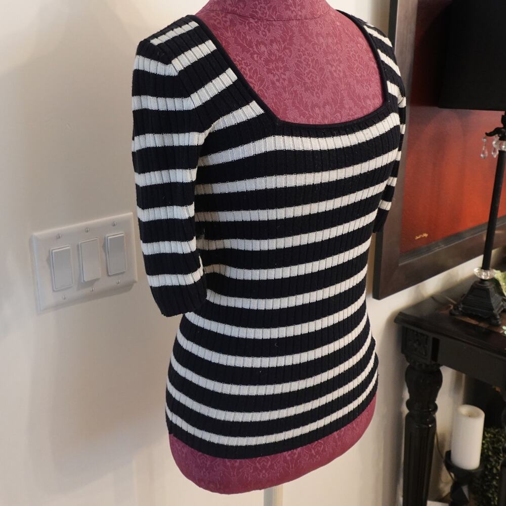 DEX black and white striped knit top size Medium/ square neckline